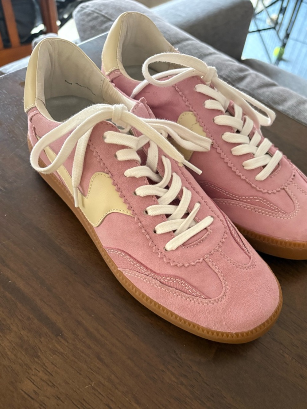 Dolce Vita sneakers size 9